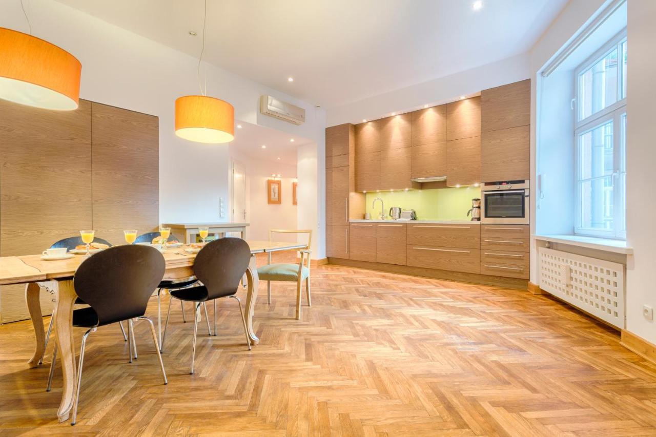 Tyzenhauz Apartments Krowoderska Street Krakow Bagian luar foto