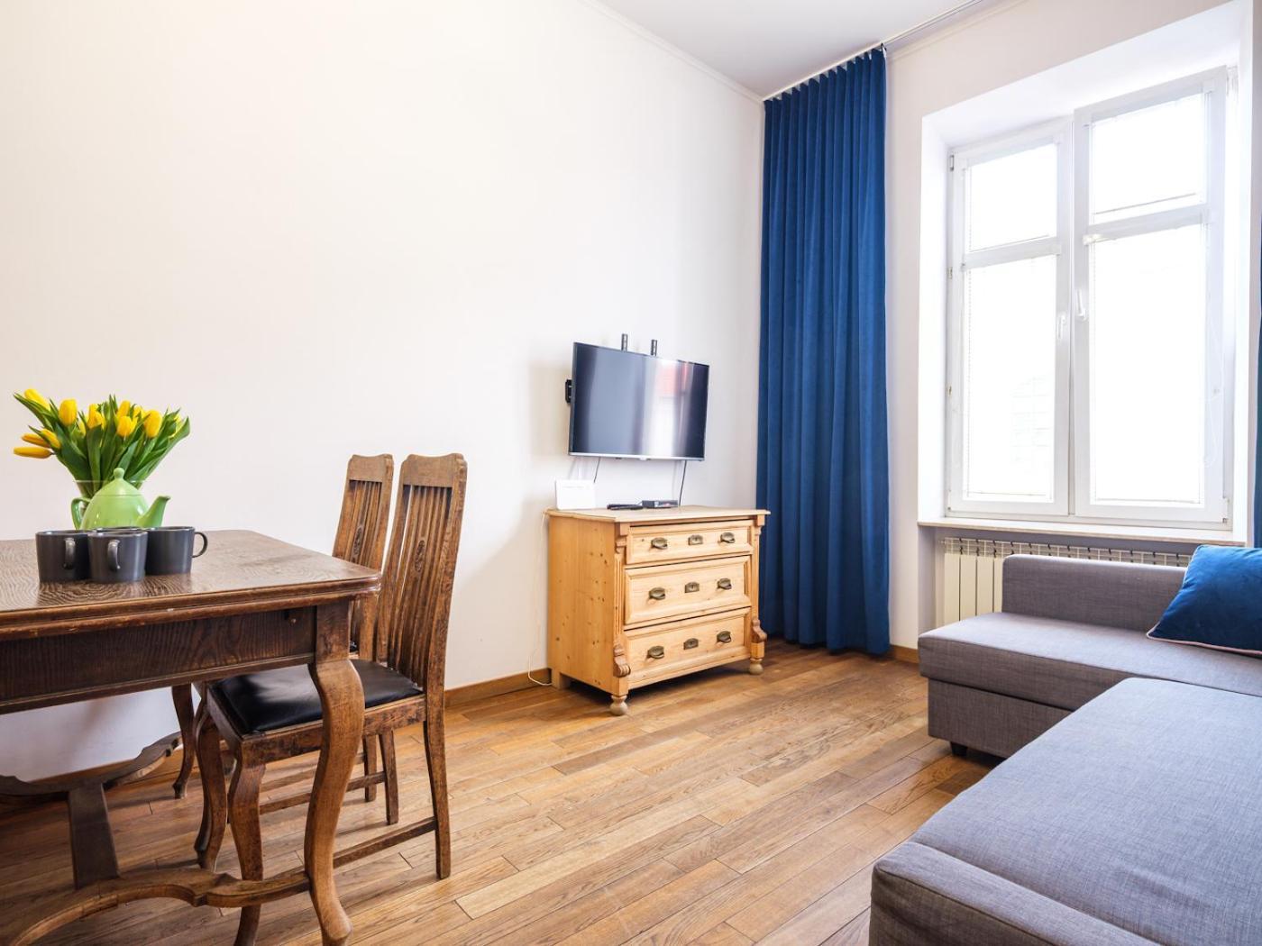 Tyzenhauz Apartments Krowoderska Street Krakow Bagian luar foto